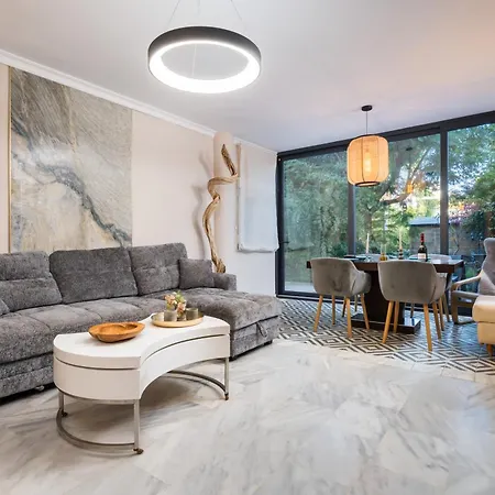 Con Jardin En El Faro Apartman *